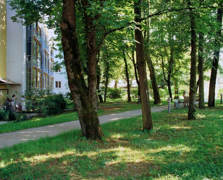 Garten Krankenhaus Barmherzige Brüder (Foto: Carsten Klein)