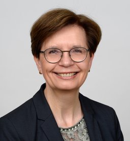 Dr. Nadine Schmid-Pogarell (Foto: Claudia Rehm)
